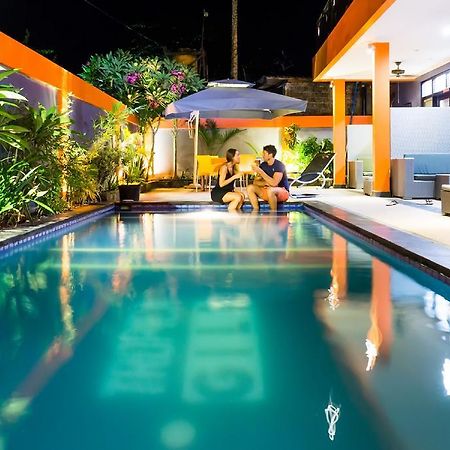 גילי טרוונגן Tropica Gili Total Body Fit - Free Access Gym And Coworking Space מראה חיצוני תמונה