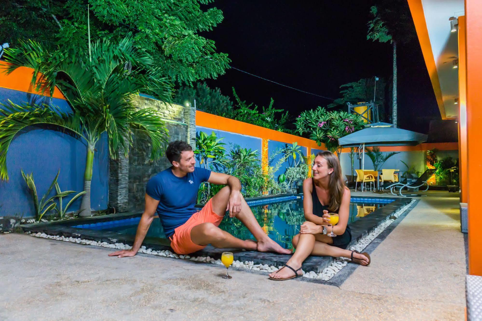 גילי טרוונגן Tropica Gili Total Body Fit - Free Access Gym And Coworking Space מראה חיצוני תמונה