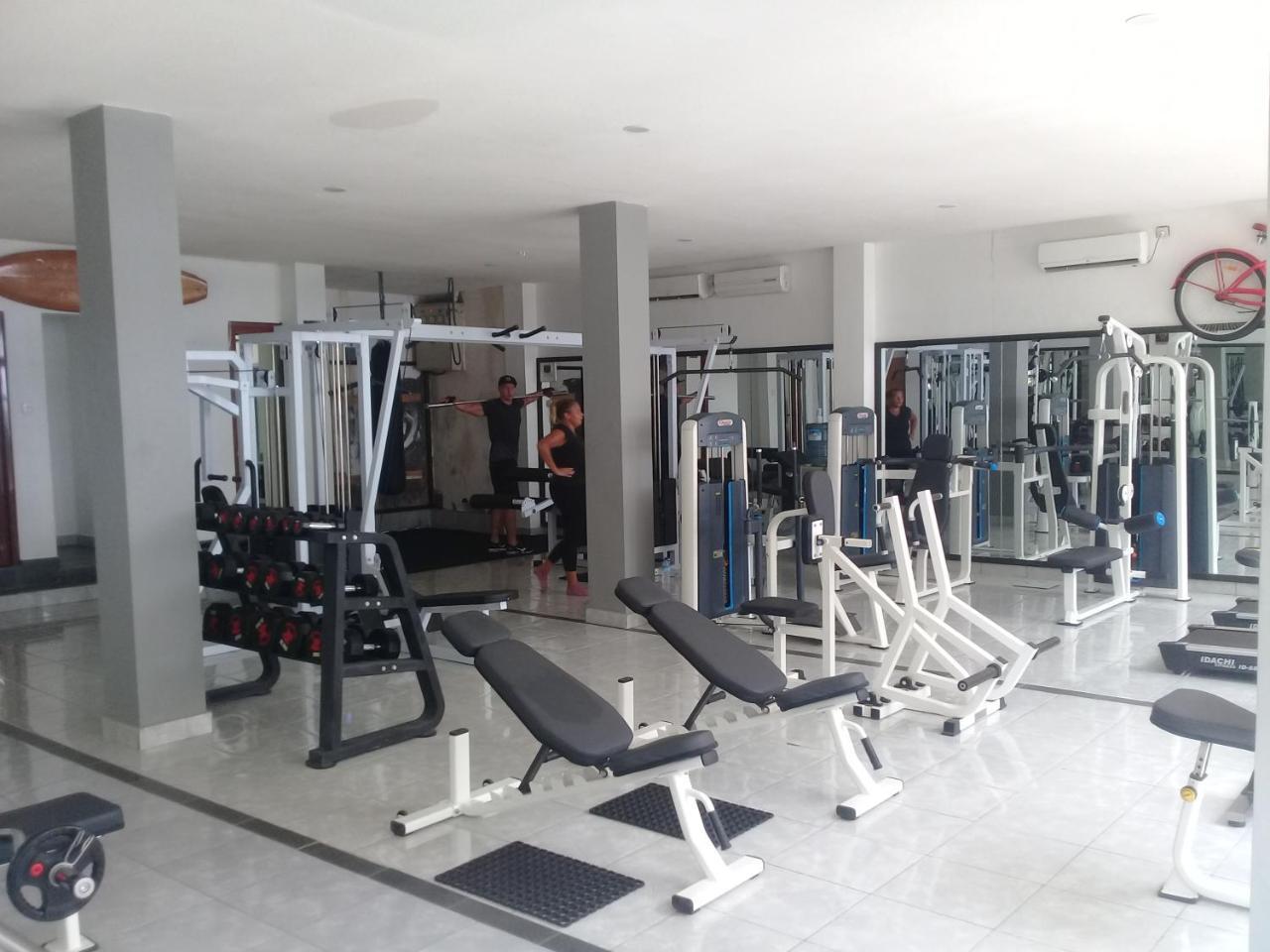 גילי טרוונגן Tropica Gili Total Body Fit - Free Access Gym And Coworking Space מראה חיצוני תמונה
